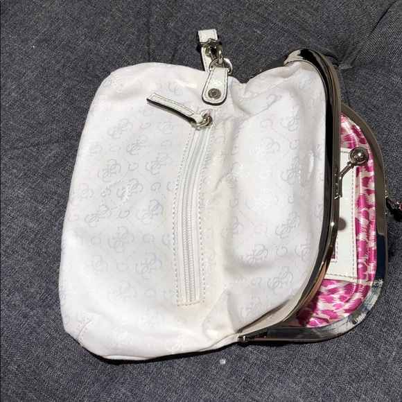 Guess clutch - Picture 4 of 4